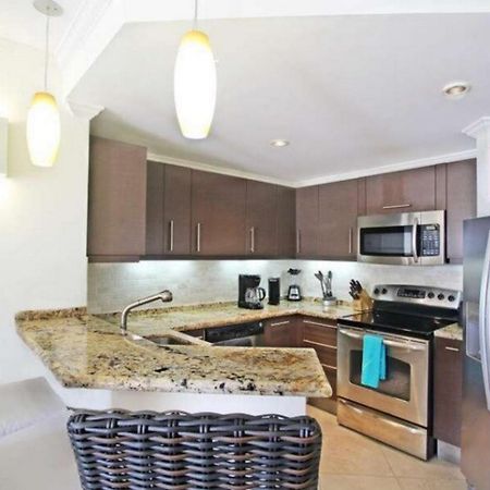 Sapphire Beach Condos Крайст-Черч Номер фото